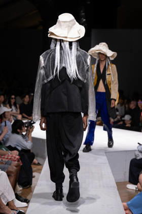 Comme des Garçons Men s Ready-to-Wear Spring Summer 2027 Collection Fashion Show during Paris Fashion Week, June 26, 2026 Comme Des Garcons Men’s Ready-to-Wear Spring Summer 2027 Collection Fashion Show at Paris Fashion Week, June 26, 2026, Paris, France  Copyright: xAgencex xBestimagexAgencex xBestimagex