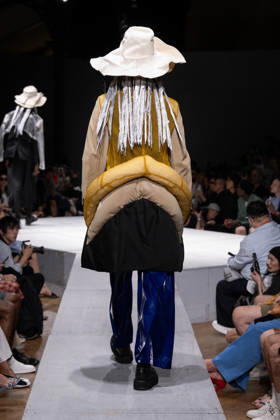 Comme des Garçons Men s Ready-to-Wear Spring Summer 2027 Collection Fashion Show during Paris Fashion Week, June 26, 2026 Comme Des Garcons Men’s Ready-to-Wear Spring Summer 2027 Collection Fashion Show at Paris Fashion Week, June 26, 2026, Paris, France  Copyright: xAgencex xBestimagexAgencex xBestimagex