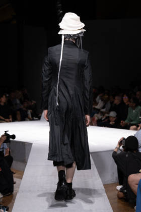 Comme des Garçons Men s Ready-to-Wear Spring Summer 2027 Collection Fashion Show during Paris Fashion Week, June 26, 2026 Comme Des Garcons Men’s Ready-to-Wear Spring Summer 2027 Collection Fashion Show at Paris Fashion Week, June 26, 2026, Paris, France  Copyright: xAgencex xBestimagexAgencex xBestimagex