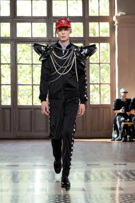 Junya Watanabe Men s Ready-to-Wear Spring Summer 2027 Collection Fashion Show at Paris Fashion Week, June 26, 2026 Junya Watanabe Men’s Ready-to-Wear Spring Summer 2027 Collection Fashion Show at Paris Fashion Week, June 26, 2026, Paris, France  Copyright: xAgencex xBestimagexAgencex xBestimagex