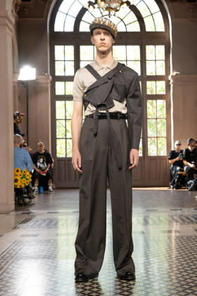 Junya Watanabe Men s Ready-to-Wear Spring Summer 2027 Collection Fashion Show at Paris Fashion Week, June 26, 2026 Junya Watanabe Men’s Ready-to-Wear Spring Summer 2027 Collection Fashion Show at Paris Fashion Week, June 26, 2026, Paris, France  Copyright: xAgencex xBestimagexAgencex xBestimagex