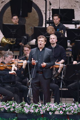 27.06.2026, Saisonabschlusskonzert der Berliner Philharmoniker unter der Leitung von Kirill Petrenko, Jonas Kaufmann live in der Waldbühne, Berlin, Berlin
