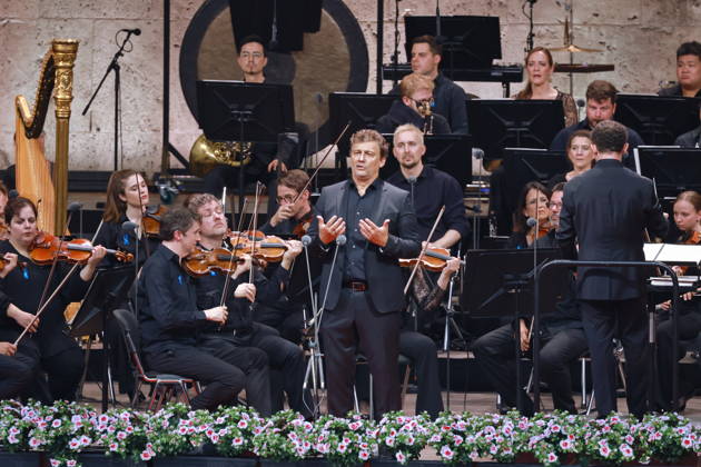 27.06.2026, Saisonabschlusskonzert der Berliner Philharmoniker unter der Leitung von Kirill Petrenko, Jonas Kaufmann live in der Waldbühne, Berlin, Berlin