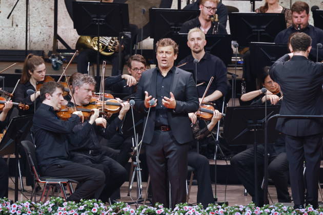 27.06.2026, Saisonabschlusskonzert der Berliner Philharmoniker unter der Leitung von Kirill Petrenko, Jonas Kaufmann live in der Waldbühne, Berlin, Berlin