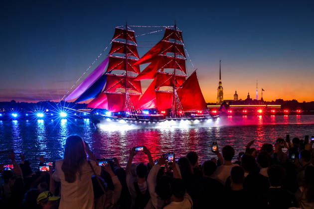 RUSSIA, ST PETERSBURG - JUNE 28, 2026: The Rossiya brig sails the Neva River during the Scarlet Sails festival, an annual celebration for secondary school leavers. Peter Kovalev TASS  94385854