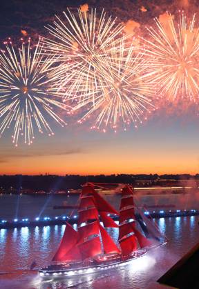 Russia Scarlet Sails Show 9196795 28.06.2026 Brig Rossiya (Russia) sails along the Neva River as fireworks illuminate the sky during the Scarlet Sails (Alye Parusa) festival, an annual event for high school graduates, in St. Petersburg, Russia. Artem Pryakhin Sputnik St. Petersburg Russia  Copyright: xArtemxPryakhinx