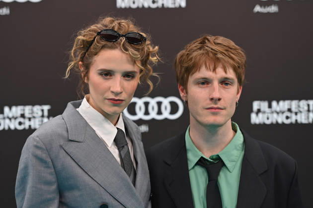 Katharina Stark und Louis Hofmann, Eroeffnung 43.Filmfest Muenchen am 27.06.2026 Gasteig HP8.