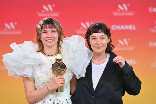 Closing Ceremony 4th Nouvelles Vagues International Biarritz Film Festival FC Ani Palmer and Paloma Schneideman pose with the Grand Prix award after the closing ceremony during the 4th Nouvelles Vagues International Biarritz Film Festival on June 27, 2026 in Biarritz, France. Photo by Franck Castel ABACAPRESS.COM Biarritz France  Copyright: xCastelxFranck ABACAx