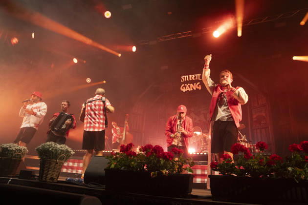 27.06.2026, Klosters-Serneus, Schulhaus Bündelti, Gatschiefer Openair, Stubete Gäng Klosters-Serneus Schulhaus Bündelti Grisons Switzerland Copyright: xJustPictures.ch AlexanderxRaemyx