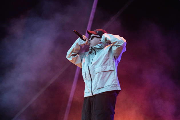 Kneecap performing live at Crystal Palace Park, London 27 June 2026 Kneecap performing live at Crystal Palace Park, London 27 June 2026 Mo Chara (Liam Og O hAnnaidh) - rapper, vocals Kneecap are an Irish hip-hop trio. They rap in a mixture of English and Irish. Their first single C.E.A.R.T.A. (cearta is Irish for rights ) was released in ˜17, followed by their mixtape, 3CAG, in ˜18. Their first studio album, Fine Art, was released in ˜24 Their second studio album, Fenian, was released in ˜26. The group has been at the centre of public debates about free speech and the expression of political opinions within Ireland and the UK. Their themes focus on working class, youth culture, Irish republicanism and Irish language rights. In Copyright: xDafyddxOwenx xDafyddxOwenx-xB5377x xAvalonx 1112996347