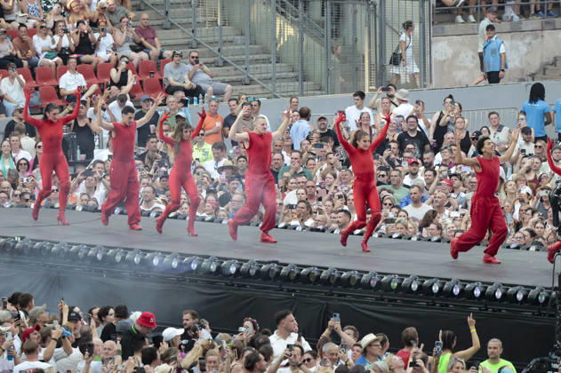 Tänzer beim Helene Fischer Konzert 360Â° Stadion Tour im RheinEnergieStadion. Köln, 27.06.2026 (Hinweis: Verwendung nur redaktionell in Bezug auf das Konzert bzw. die aktuelle Tour)
