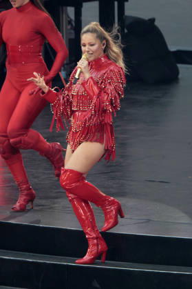 Helene Fischer live bei einem Konzert ihrer 360Â° Stadion Tour im RheinEnergieStadion. Köln, 27.06.2026 (Hinweis: Verwendung nur redaktionell in Bezug auf das Konzert bzw. die aktuelle Tour)