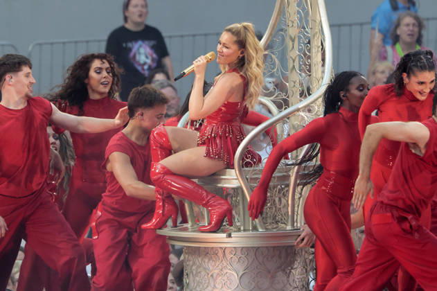 Helene Fischer live bei einem Konzert ihrer 360Â° Stadion Tour im RheinEnergieStadion. Köln, 27.06.2026 (Hinweis: Verwendung nur redaktionell in Bezug auf das Konzert bzw. die aktuelle Tour)