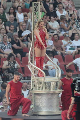 Helene Fischer live bei einem Konzert ihrer 360Â° Stadion Tour im RheinEnergieStadion. Köln, 27.06.2026 (Hinweis: Verwendung nur redaktionell in Bezug auf das Konzert bzw. die aktuelle Tour)