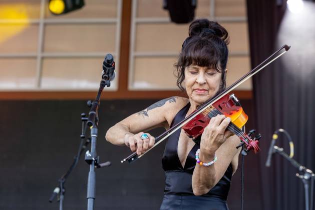 June 27, 2026, Milwaukee, Wisconsin, U.S: Musician TRACY BONHAM during the Summerfest Music Festival in Milwaukee, Wisconsin Milwaukee U.S  - ZUMAs135 20260627_zap_s135_025 Copyright: xDanielxDeSloverx