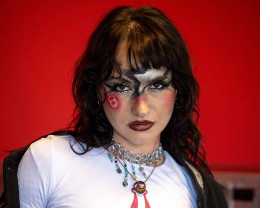 June 27, 2026, Milwaukee, Wisconsin, U.S: Singer MARIS (MARIS MADDUX-WARD) poses backstage during the Summerfest Music Festival in Milwaukee, Wisconsin Milwaukee U.S  - ZUMAs135 20260627_zap_s135_051 Copyright: xDanielxDeSloverx