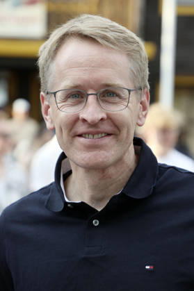 Daniel Günther bei der Premiere von Im Tal des Todes bei den Karl-May-Spielen 2026 im Freilichttheater am Kalkberg. Bad Segeberg, 27.06.2026