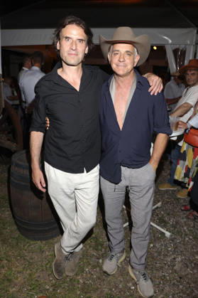 Fabian Monasterios und Florian Fitz bei der Premiere von Im Tal des Todes bei den Karl-May-Spielen 2026 im Freilichttheater am Kalkberg. Bad Segeberg, 27.06.2026