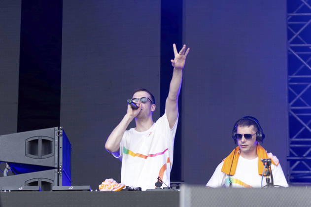 Gestört aber Geil live beim Rainbow Festival am Fühlinger See. Köln, 27.06.2026