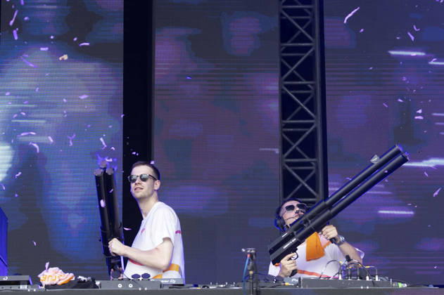 Gestört aber Geil live beim Rainbow Festival am Fühlinger See. Köln, 27.06.2026