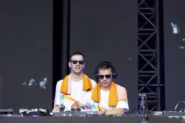 Gestört aber Geil live beim Rainbow Festival am Fühlinger See. Köln, 27.06.2026