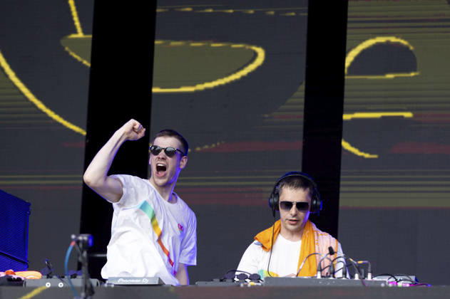Gestört aber Geil live beim Rainbow Festival am Fühlinger See. Köln, 27.06.2026