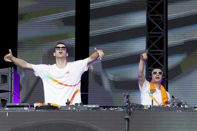 Gestört aber Geil live beim Rainbow Festival am Fühlinger See. Köln, 27.06.2026