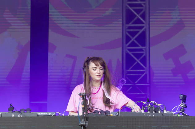 Lari Luke live beim Rainbow Festival am Fühlinger See. Köln, 27.06.2026