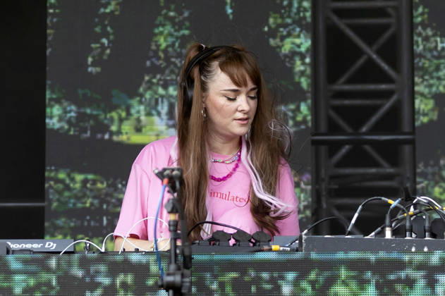 Lari Luke live beim Rainbow Festival am Fühlinger See. Köln, 27.06.2026