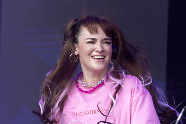 Lari Luke live beim Rainbow Festival am Fühlinger See. Köln, 27.06.2026