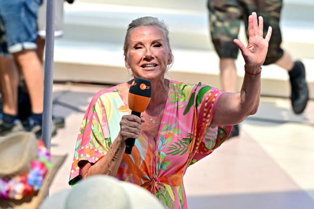 ZDF - Fernsehgarten. Fernsehmoderatorin Andrea Kiwi Kiewel während der ZDF - Unterhaltungsshow Fernsehgarten am 28.06.2026 in Mainz. 20260628MWI130927