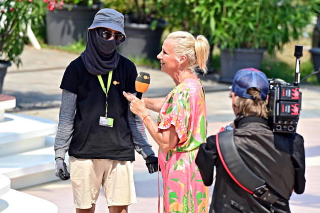 Entertainment Bilder des Tages ZDF - Fernsehgarten. Fernsehmoderatorin Andrea Kiwi Kiewel während der ZDF - Unterhaltungsshow Fernsehgarten am 28.06.2026 in Mainz. 20260628MWI130940