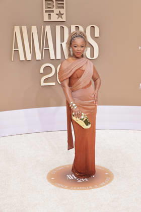 BET Awards 2026 - Red Carpet Gia Peppers attends the 2026 BET Awards at Peacock Theater on June 28, 2026 in Los Angeles, California. Los Angeles California United States Copyright: xCraSH imageSPACEx