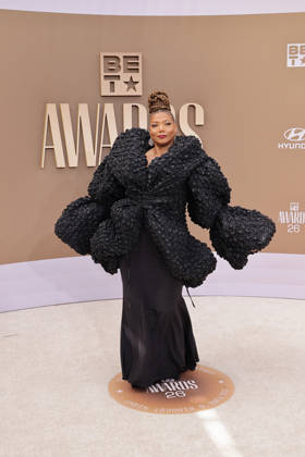 BET Awards 2026 - Red Carpet Queen Latifah attends the 2026 BET Awards at Peacock Theater on June 28, 2026 in Los Angeles, California. Los Angeles California United States Copyright: xCraSH imageSPACEx