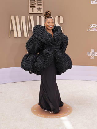 BET Awards 2026 - Red Carpet Queen Latifah attends the 2026 BET Awards at Peacock Theater on June 28, 2026 in Los Angeles, California. Los Angeles California United States Copyright: xCraSH imageSPACEx