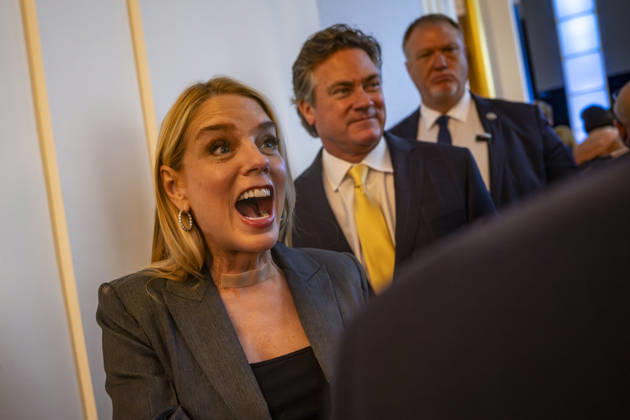 Former Attorney General Pam Bondi arrives for the 27th Mark Twain Prize for American Humor Award at the Kennedy Center for the Performing Arts in Washington DC on Sunday, June 28, 2026.  WAP20260628372 BONNIExCASH