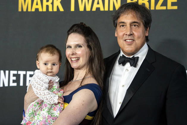 Mary Helen Bowers and Paul Dans arrive on the red carpet before the 27th Mark Twain Prize for American Humor Award at the Kennedy Center for the Performing Arts in Washington DC on Sunday, June 28, 2026. WAP20260628345 BONNIExCASH