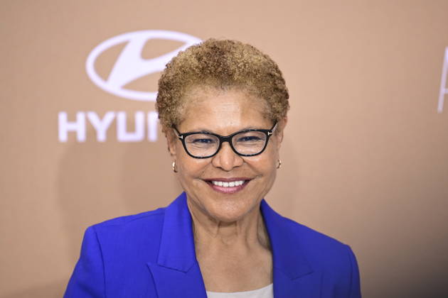 CA: BET Awards 2026 - Arrivals Los Angeles Mayor Karen Bass attends the 2025 BET Awards at Peacock Theater on June 28, 2026 in Los Angeles, California. Los Angeles United States Copyright: xWestonxHancockx xSOPAxImagesx Weston Hancock June 28 - 2281