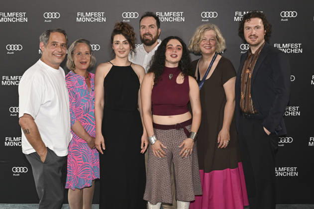 Moritz Bleibtreu, Nanni Erben, Seyneb Saleh, Jonathan Benedict Behr, Anna Shirin Habedank, Gast und Rene Colling bei der Premiere der ARD-Miniserie Ritus auf dem 43. Filmfest München 2026 in der Astor Film Lounge im Arri Kino. München, 28.06.2026