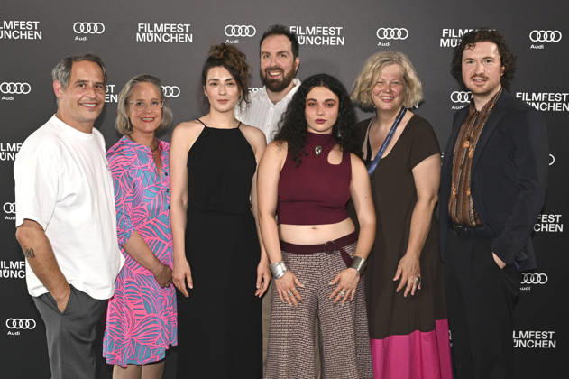 Moritz Bleibtreu, Nanni Erben, Seyneb Saleh, Jonathan Benedict Behr, Anna Shirin Habedank, Gast und Rene Colling bei der Premiere der ARD-Miniserie Ritus auf dem 43. Filmfest München 2026 in der Astor Film Lounge im Arri Kino. München, 28.06.2026