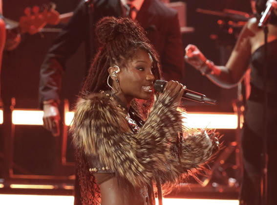 2026 BET Awards - Show SZA, Doechii perform onstage during the 2026 BET Awards at Peacock Theater on June 28, 2026 in Los Angeles, California. Los Angeles Peacock Theater California United States Copyright: xCraSH imageSPACEx