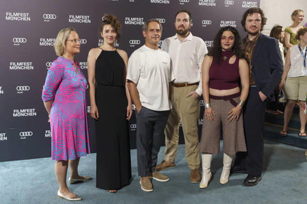 Nanni Erben, Seyneb Saleh, Moritz Bleibtreu, Jonathan Benedict Behr, Anna Shirin Habedank und Rene Colling bei der Premiere der ARD-Miniserie Ritus auf dem 43. Filmfest München 2026 in der Astor Film Lounge im Arri Kino. München, 28.06.2026