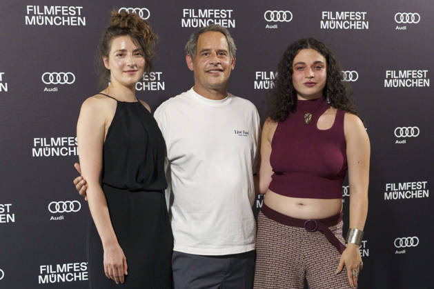Seyneb Saleh, Moritz Bleibtreu und Anna Shirin Habedank bei der Premiere der ARD-Miniserie Ritus auf dem 43. Filmfest München 2026 in der Astor Film Lounge im Arri Kino. München, 28.06.2026