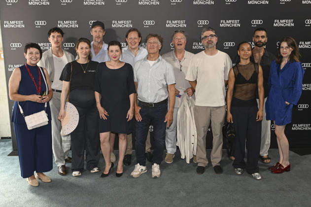 Gast, Laurence Rupp, Sara Herbst, Stephan Kampwirth, Martina Ebm, Gast, Tobias Moretti, Gast, Umut Dag, Naomi Simmonds, Sohel Altan Gol und Anna Rieser bei der Premiere der ARD ORF-Miniserie Gnadenlos - Gegen das Gesetz auf dem 43. Filmfest München 2026 in der Astor Film Lounge im Arri Kino. München, 28.06.2026