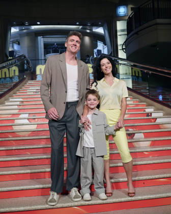 June 28, 2026, Los Angeles, California, USA: Hudson Sheaffer, Sasha Pieterse, son at the premiere of Minions & Monsters at The Dolby Theatre. Los Angeles USA - ZUMAg107 20260628_zep_g107_075 Copyright: xNinaxPrommerx