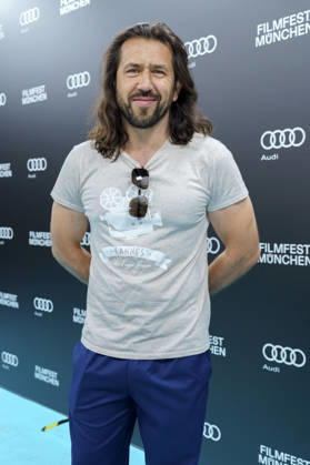 Micky Jukovic bei der Premiere der ARD-Miniserie Selling Sex auf dem 43. Filmfest München 2026 im City Kino. München, 28.06.2026