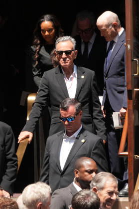 June 29, 2026, New York, Ny, USA: BRUCE SPRINGSTEEN exits the Clive Davis Funeral.Central Synagogue, NYC.June 29, 2026. . Clive Davis Funeral.Central Synagogue, NYC.June 29, 2026. New York USA - ZUMAms4_ 20260629_faf_ms4_007 Copyright: xSoniaxMoskowitzxGordonx
