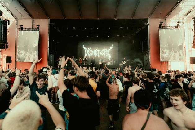 Demersal live at Roskilde Festival 2026 Roskilde, Denmark. 29th, June 2026. Festival goers seen at a live concert with the Danish hardcore band Demersal during the Danish music festival Roskilde Festival 2026 in Roskilde. Denmark, Roskilde  Copyright: xGonzalesxPhoto MathiasxKristensenx