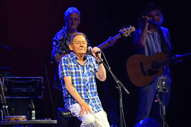 Wolfgang AMBROS (AUT,Liedermacher), live,Konzert, Buehne stage,Tollwood Festival am 29.06.2026