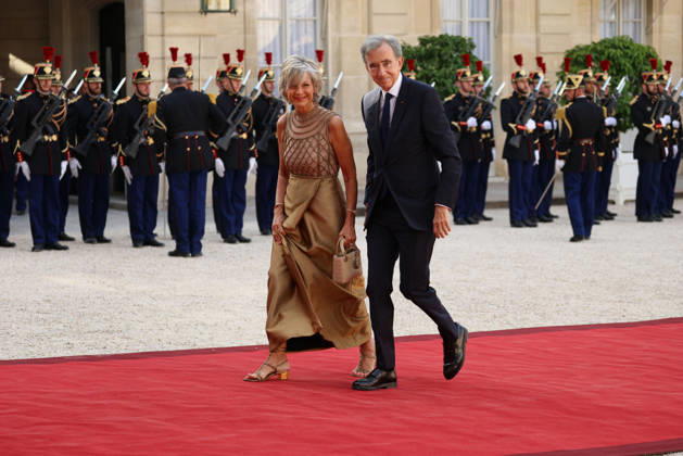 Emmanuel Macron et Brigitte Macron recÌßoivent le Roi et de la Reine du Royaume de Thaïlande pour un Diner d Etat Michele et Bernard Arnault Emmanuel Macron et Brigitte Macron recÌßoivent le Roi et de la Reine du Royaume de Thaïlande, leurs MajesteÌs Maha Vajiralongkorn, Rama X et Suthida Bajrasudhabimalalakshana et la Princesse Sirivannavari Nariratana pour un diÌ‚ner d™Etat au Palais de l Elysà e à Paris, le 29 juin 2026. French President, Emmanuel Macron and his wife, Brigitte Macron, hosted the King and Queen of the Kingdom of Thailand, Their Majesties Maha Vajiralongkorn, Rama X, and Suthida Bajrasudhabimalalakshana, along with Princess Sirivannavari Nariratana, for a state dinner at the Elysà e Palace in Paris on June 29, 2 Copyright: xFabricexChasseryx